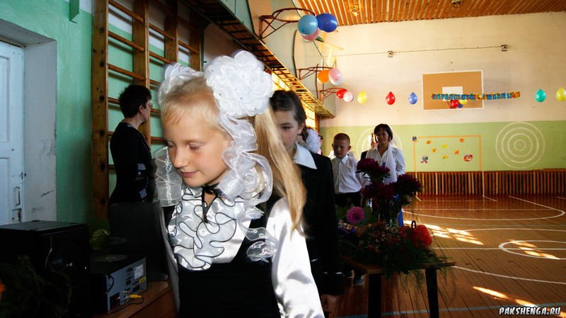 "День знаний" 1 сентября 2012 год. Шаманина Вера ученица 4 класса.
